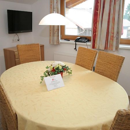 Charming Apartment In Uderns With Balcony Zewnętrze zdjęcie