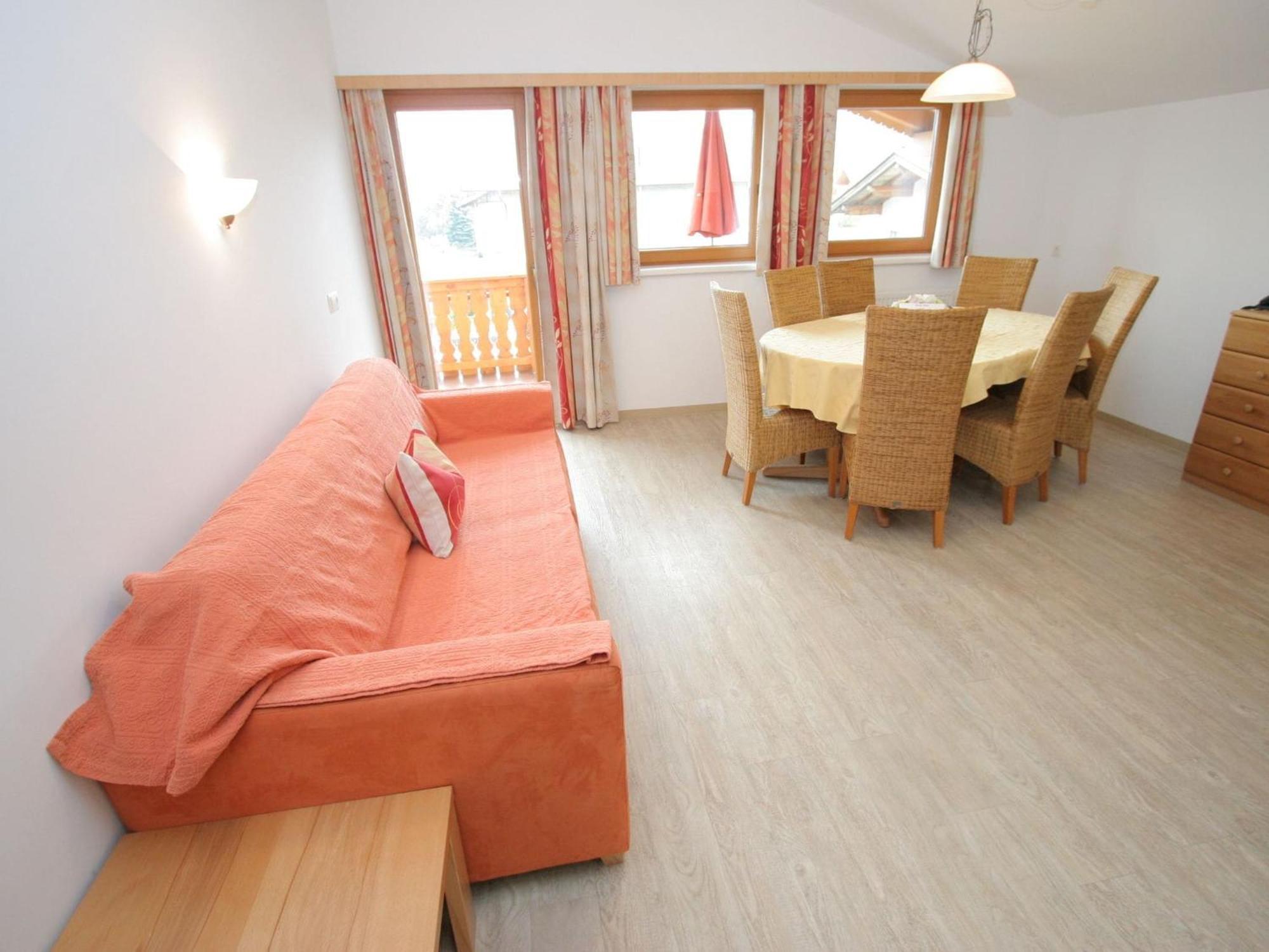 Charming Apartment In Uderns With Balcony Zewnętrze zdjęcie