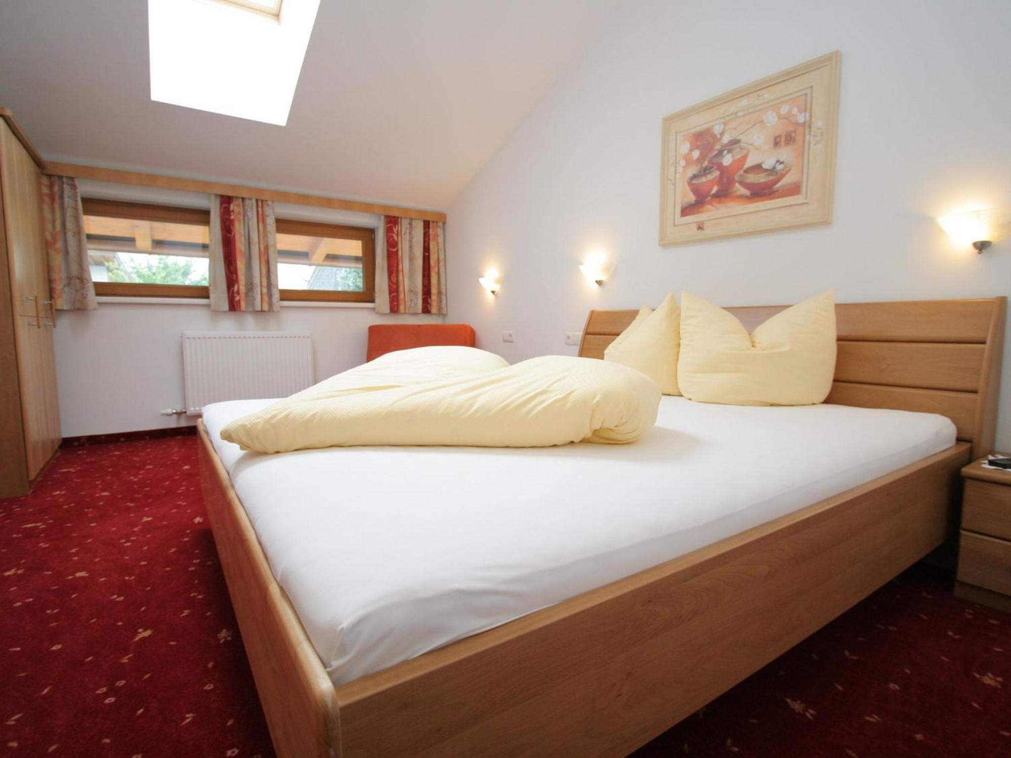 Charming Apartment In Uderns With Balcony Zewnętrze zdjęcie